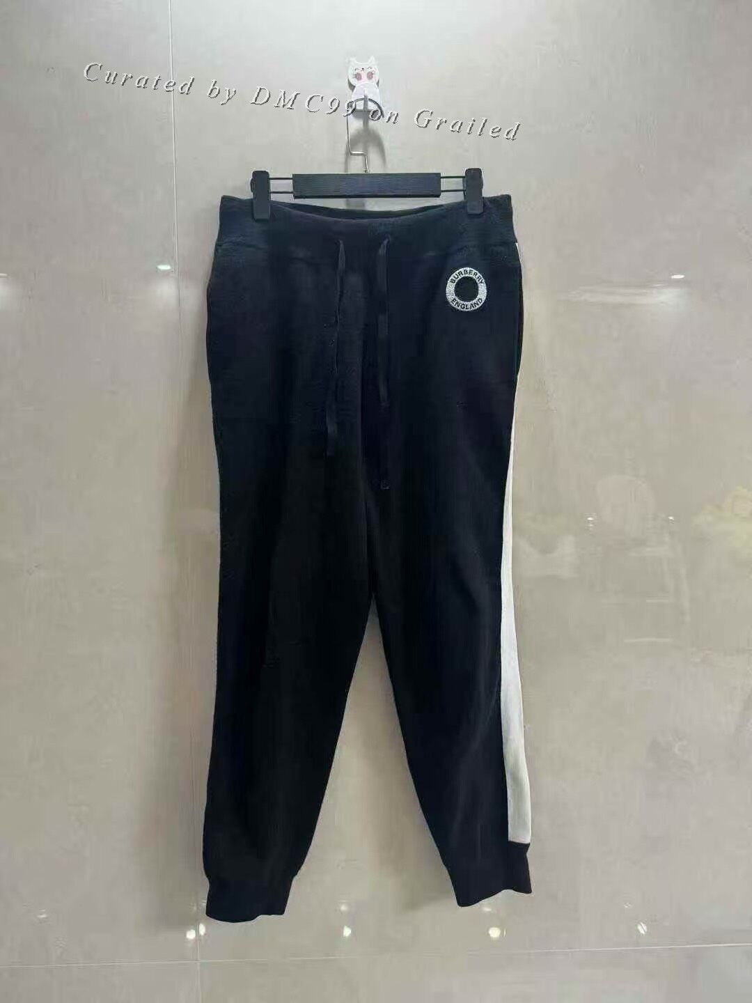 Burberry Burberry Round Waist Sweatpants Size US 30 / EU 46 - 1 Thumbnail