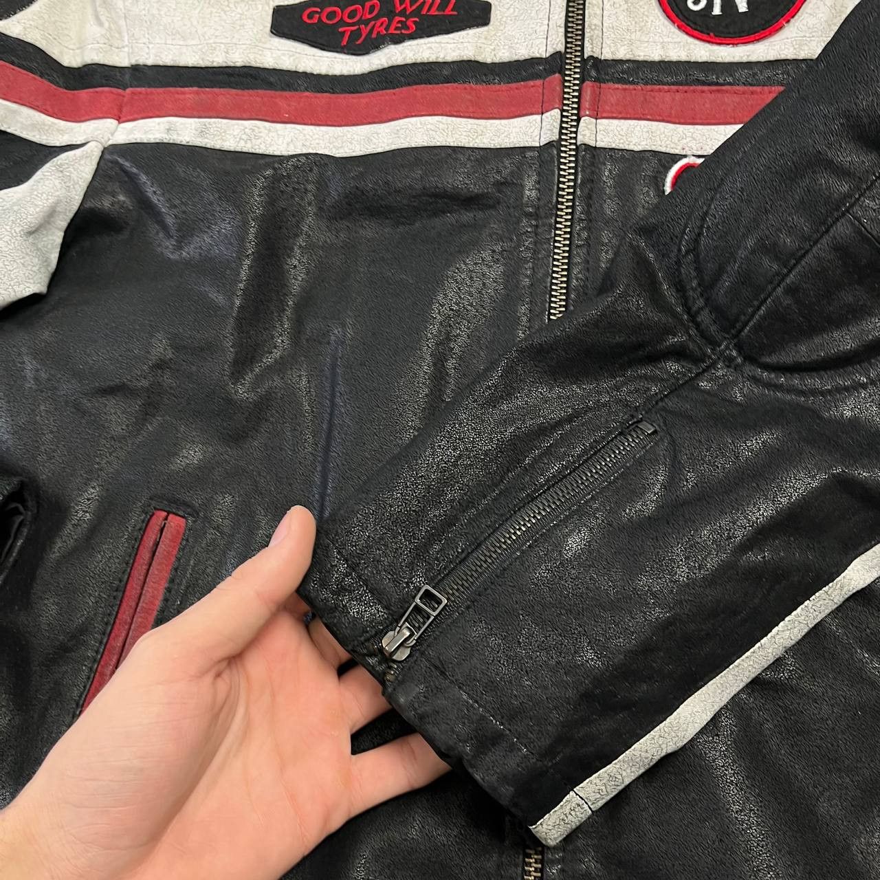 Japanese Brand Vintage Much More White/Black Racing Leather Moto Jacket Size US M / EU 48-50 / 2 - 16 Thumbnail