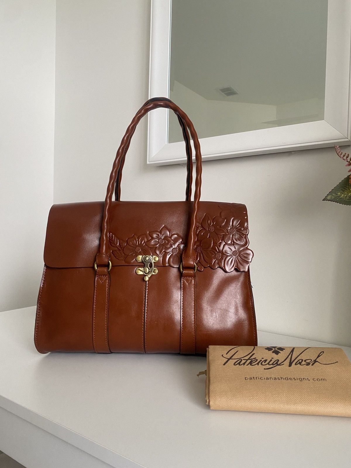 NWT Patrica Nash Vienna Hand Cut Tooled Tan Leather Handbag