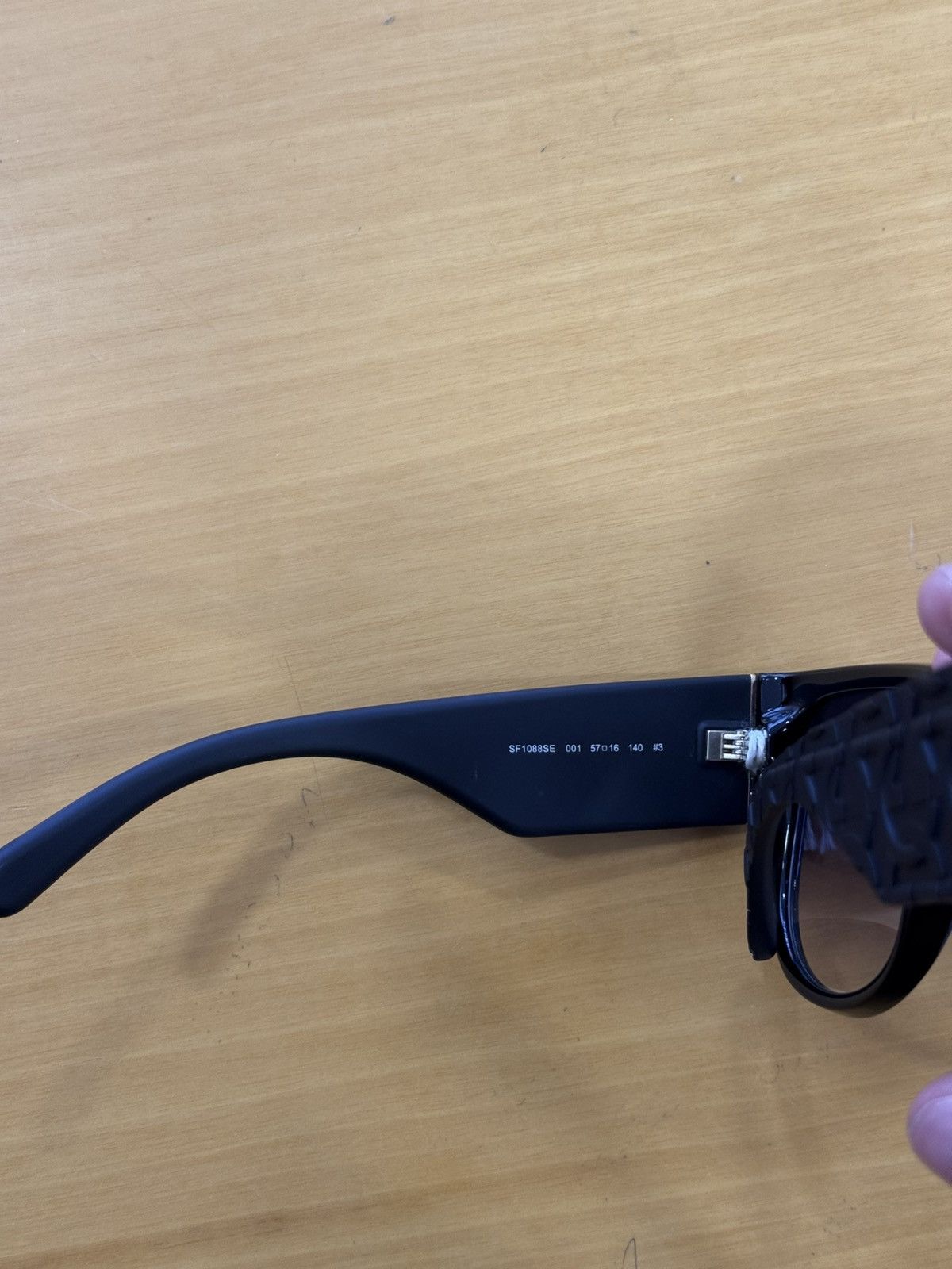 Salvatore Ferragamo Ferragamo Sunglasses SF1088SE 001 Size ONE SIZE - 9 Thumbnail