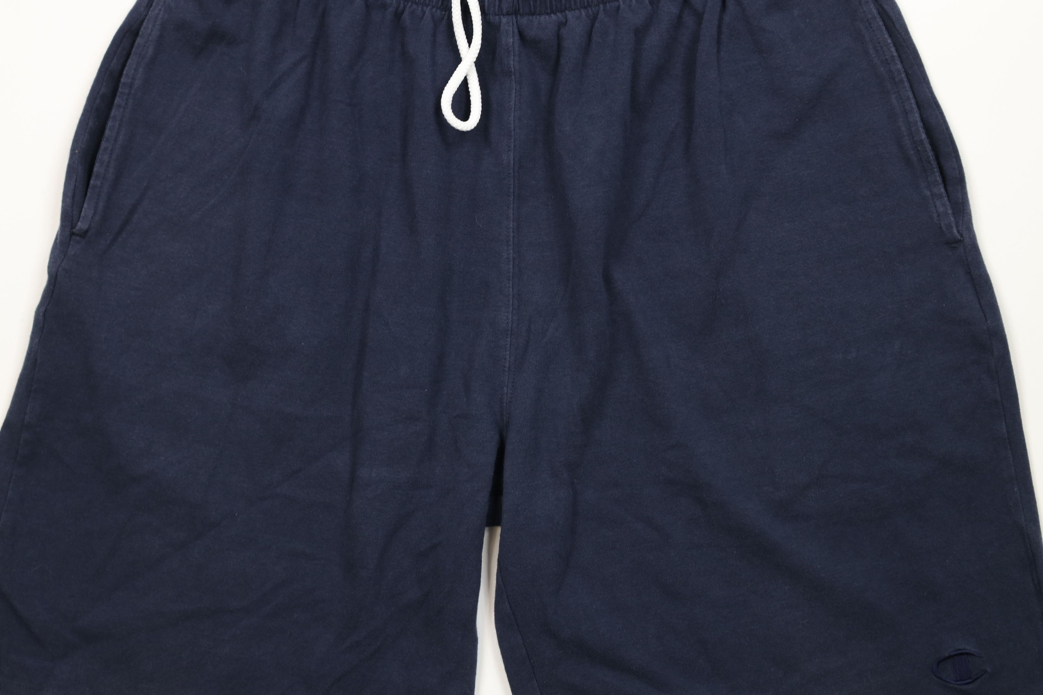 Champion Vintage 90s Champion Monochrome Above Knee Shorts Navy Blue Size US 32 / EU 48 - 3 Thumbnail