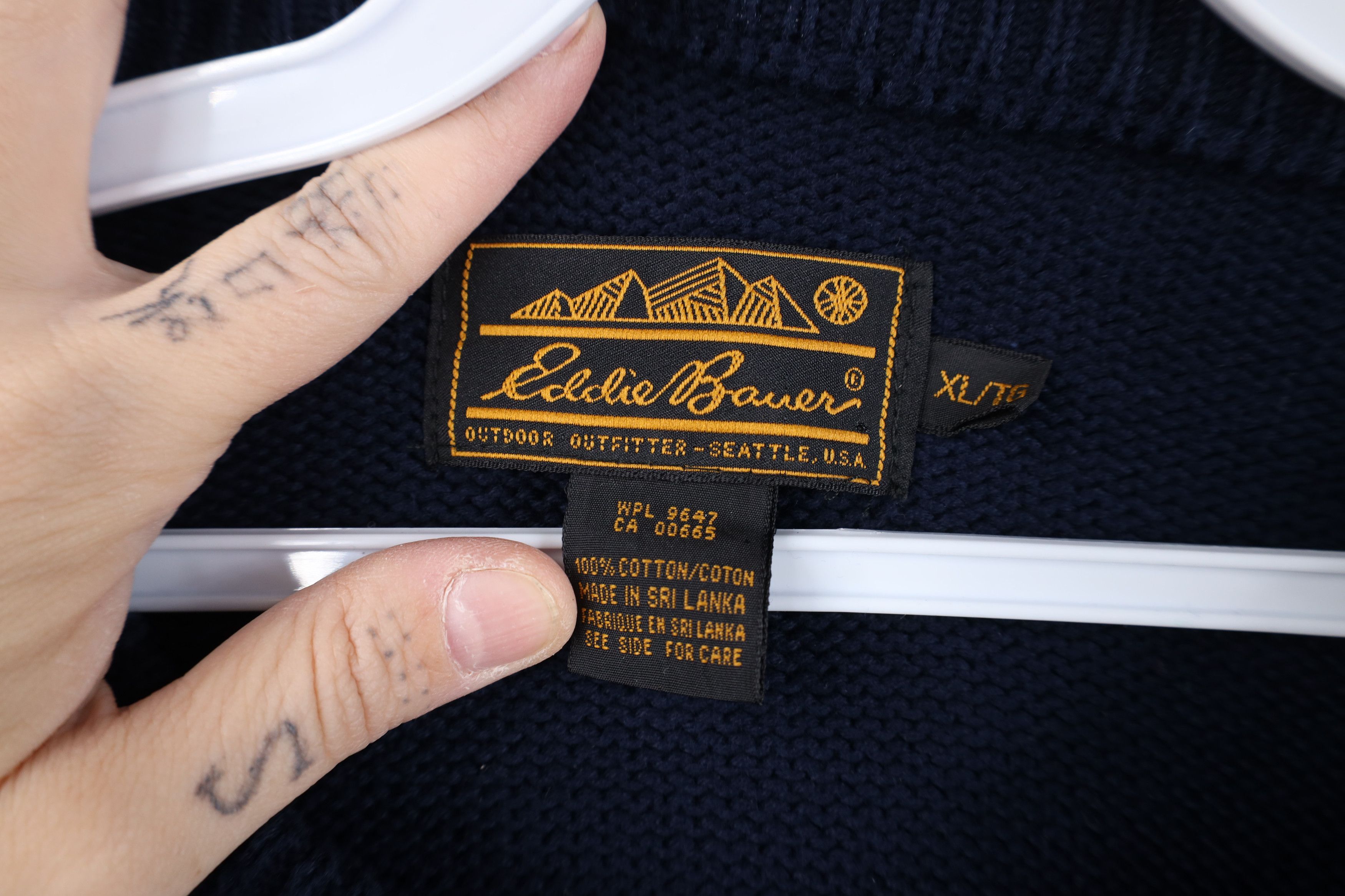 Eddie Bauer Vintage 90s Eddie Bauer Heavyweight Snowflake Sweater Cotton Size US XL / EU 56 / 4 - 10 Thumbnail