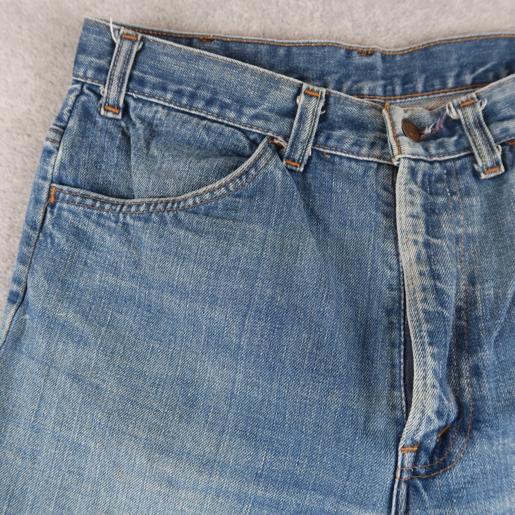 Levi's VINTAGE Levi's 646 Orange Tab Bellbottom Flare Jeans 31x23 Denim Blue 80s Mens Regular Size US 31 - 5 Thumbnail