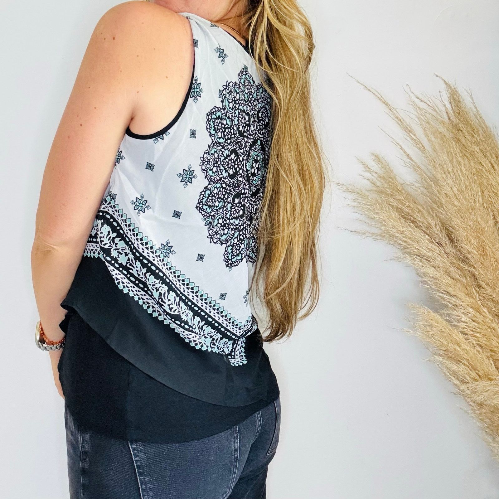 Vintage VINTAGE Black White Aqua Double Layer Ruffle Tank Top Blouse Size L / US 10 / IT 46 - 4 Thumbnail
