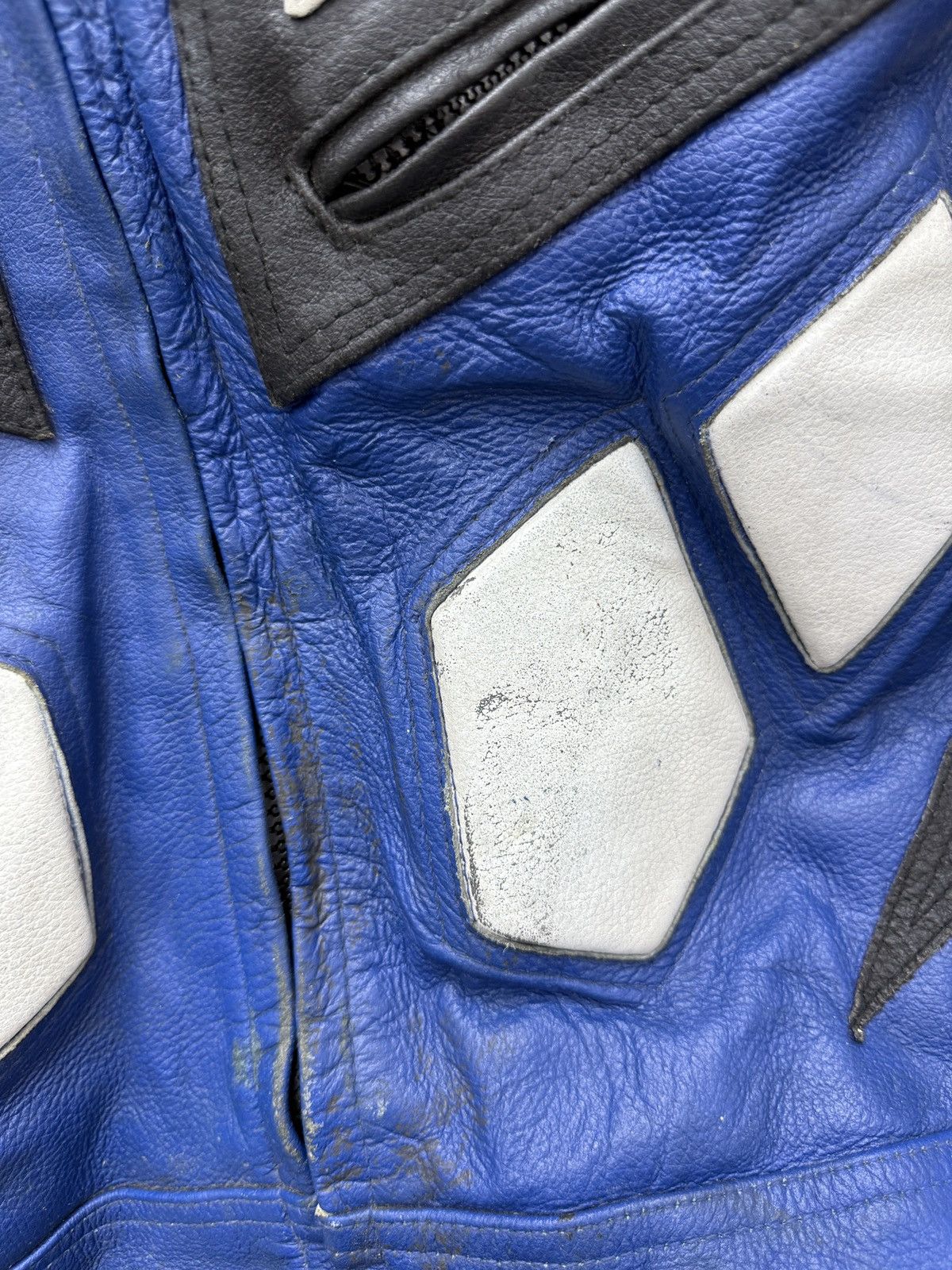 Yamaha 🔥🔥🔥ARCHIVE YAMAHA R1 RIDER LEATHER JACKET Size US XL / EU 56 / 4 - 8 Thumbnail