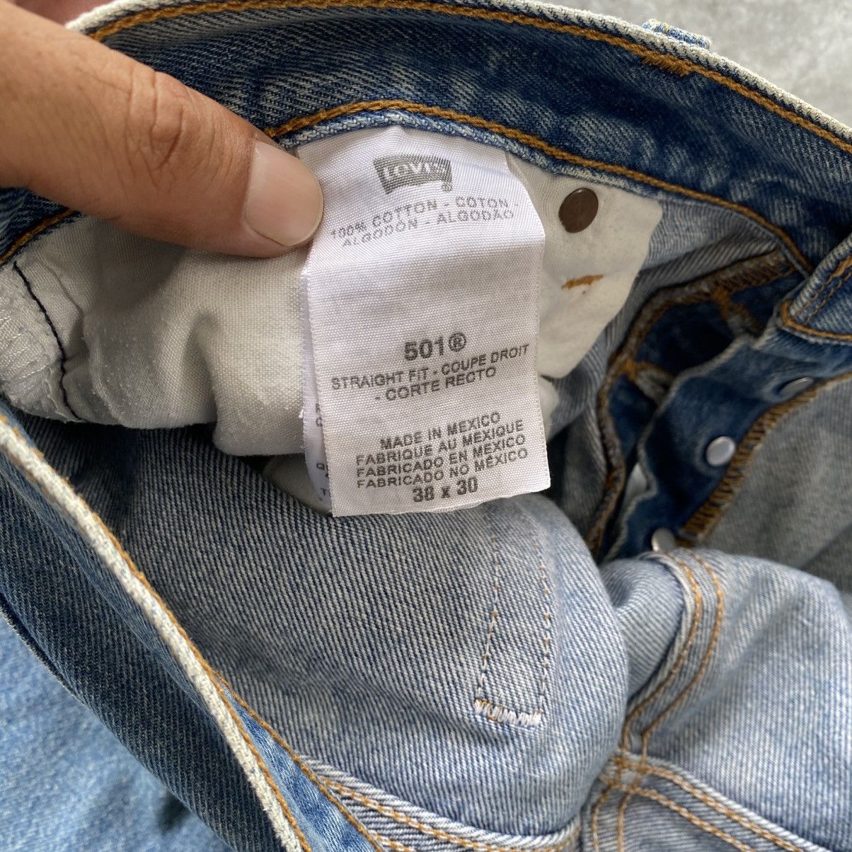 Levi's Vintage Y2K Levis 501 Distressed Denim w36 Size US 36 / EU 52 - 12 Thumbnail