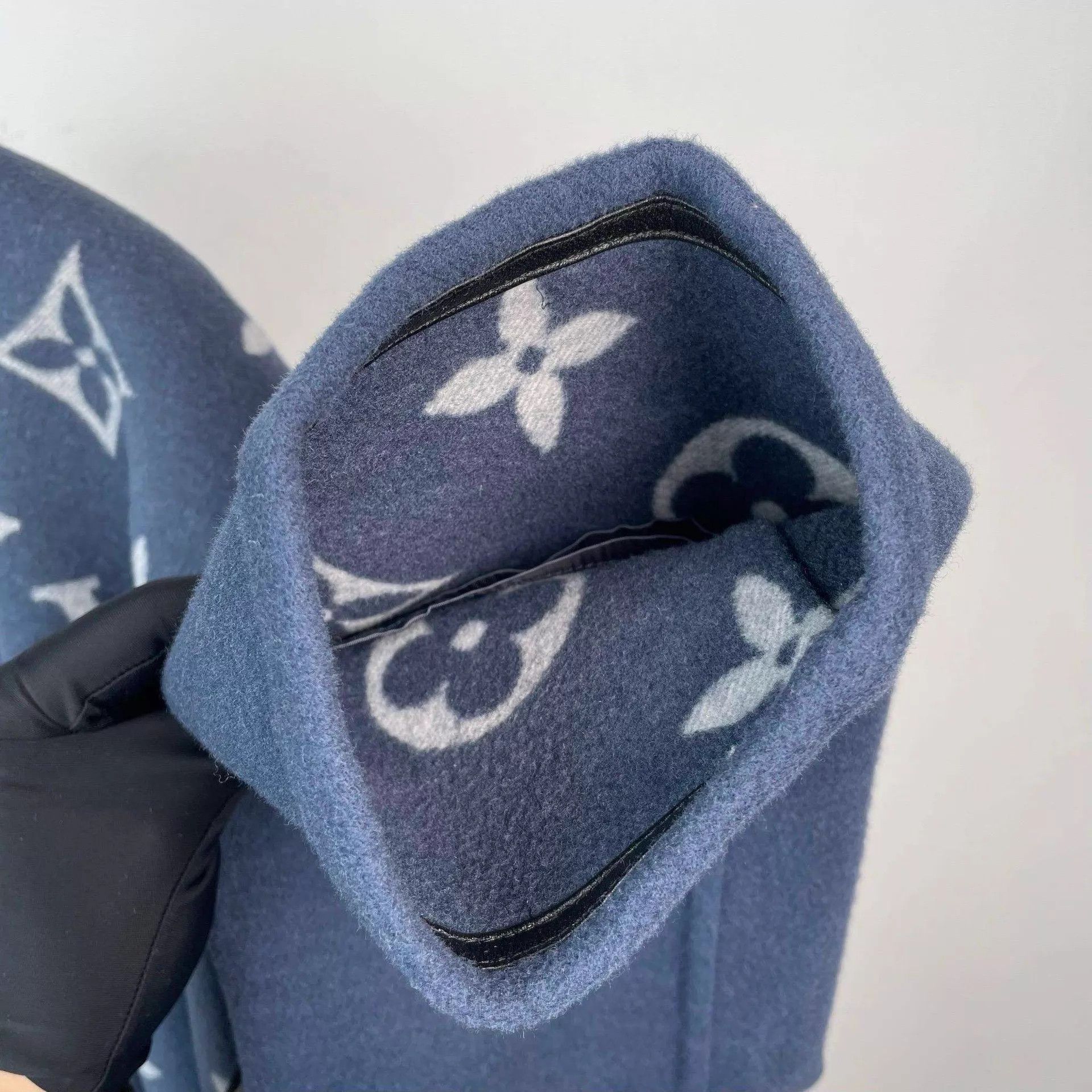 Louis Vuitton LV blue wool hooded jacket tagged Size XS / US 0-2 / IT 36-38 - 3 Thumbnail
