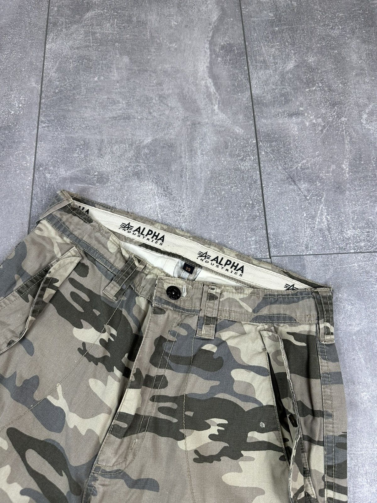 Alpha Industries Alpha Industries Cargo Camo Mens Pants Size US 29 - 10 Thumbnail