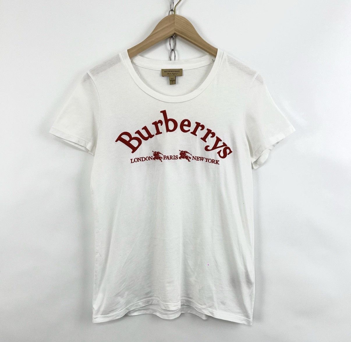 Burberry Burberry / Classic White Short Sleeve T-shirt K12 Size US S / EU 44-46 / 1 - 1 Thumbnail