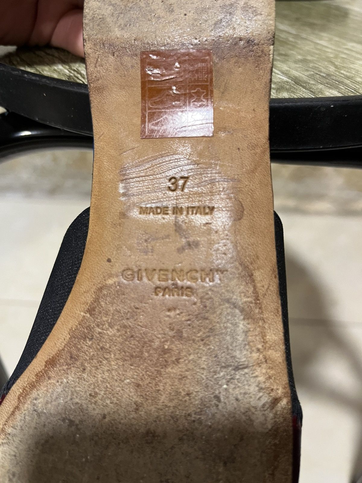 Givenchy Givenchy Bedford Flat Mules in Crocodile-Effect Leather Size US 7 / IT 37 - 6 Thumbnail