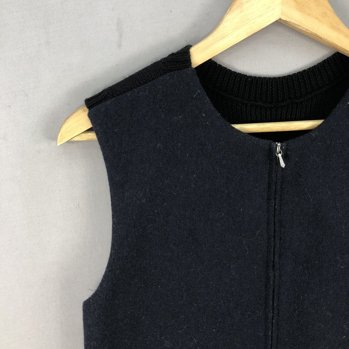 agnes b. Agnes B Wool Knit Vests Size US XS / EU 42 / 0 - 2 Thumbnail
