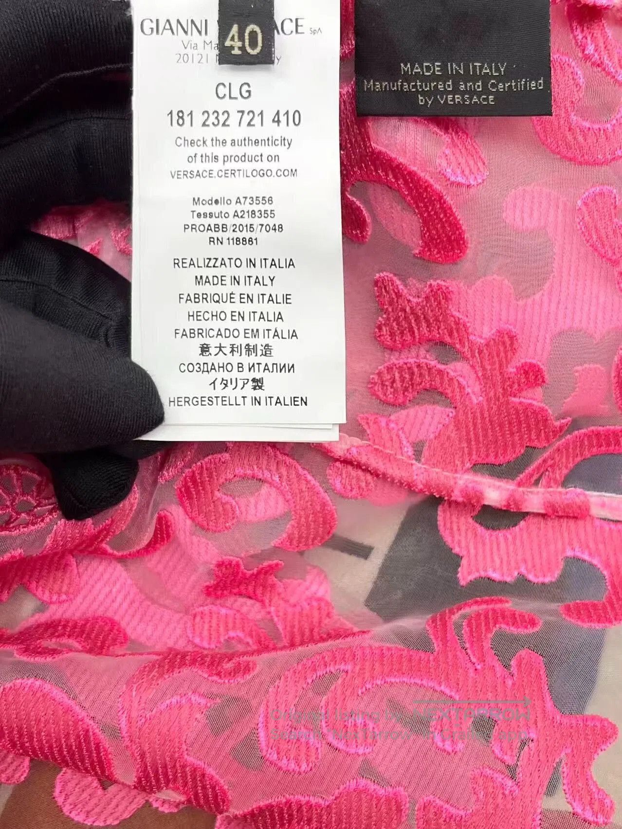 Versace Versace Floral Logo Zip Jacket in Pink. Size M / US 6-8 / IT 42-44 - 4 Thumbnail