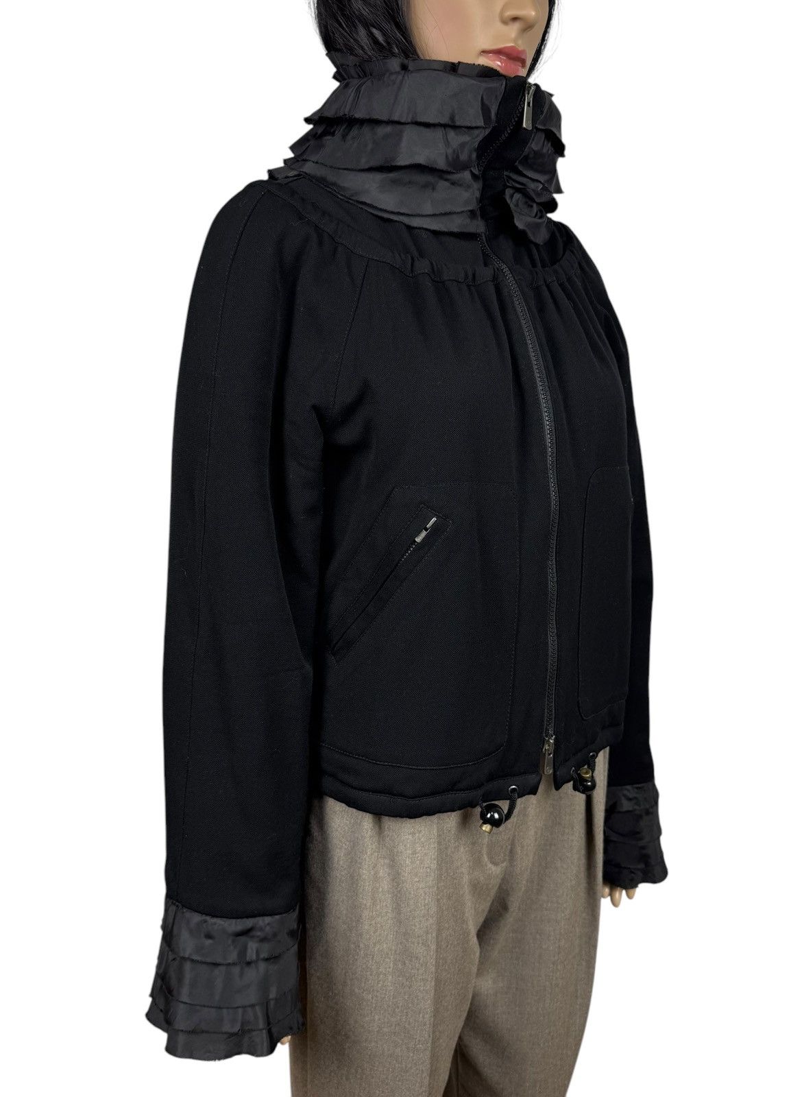 Armani Collezioni Armani Collezioni Wool Zip Jacket Ruffle Trim size IT42 Size M / US 6-8 / IT 42-44 - 3 Thumbnail