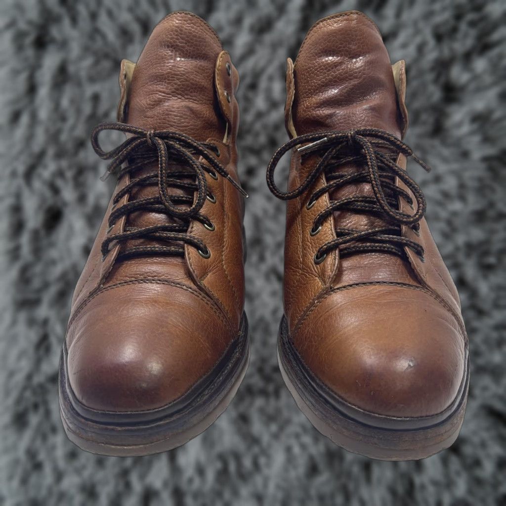 Cole Haan VINTAGE Cole Haan COUNTRY Boots Mens Size 9.5 Brown Leather Ankle Hiking Lace Up Combat Rubber Sole Size US 10 / EU 43 - 1 Thumbnail