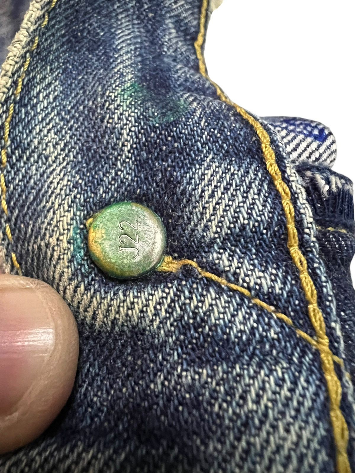 Levi's LEVI’S 702 BIG E BACKLE BACK SELVEDGE FADED DISTRESSED JEAN Size US 28 / EU 44 - 12 Thumbnail