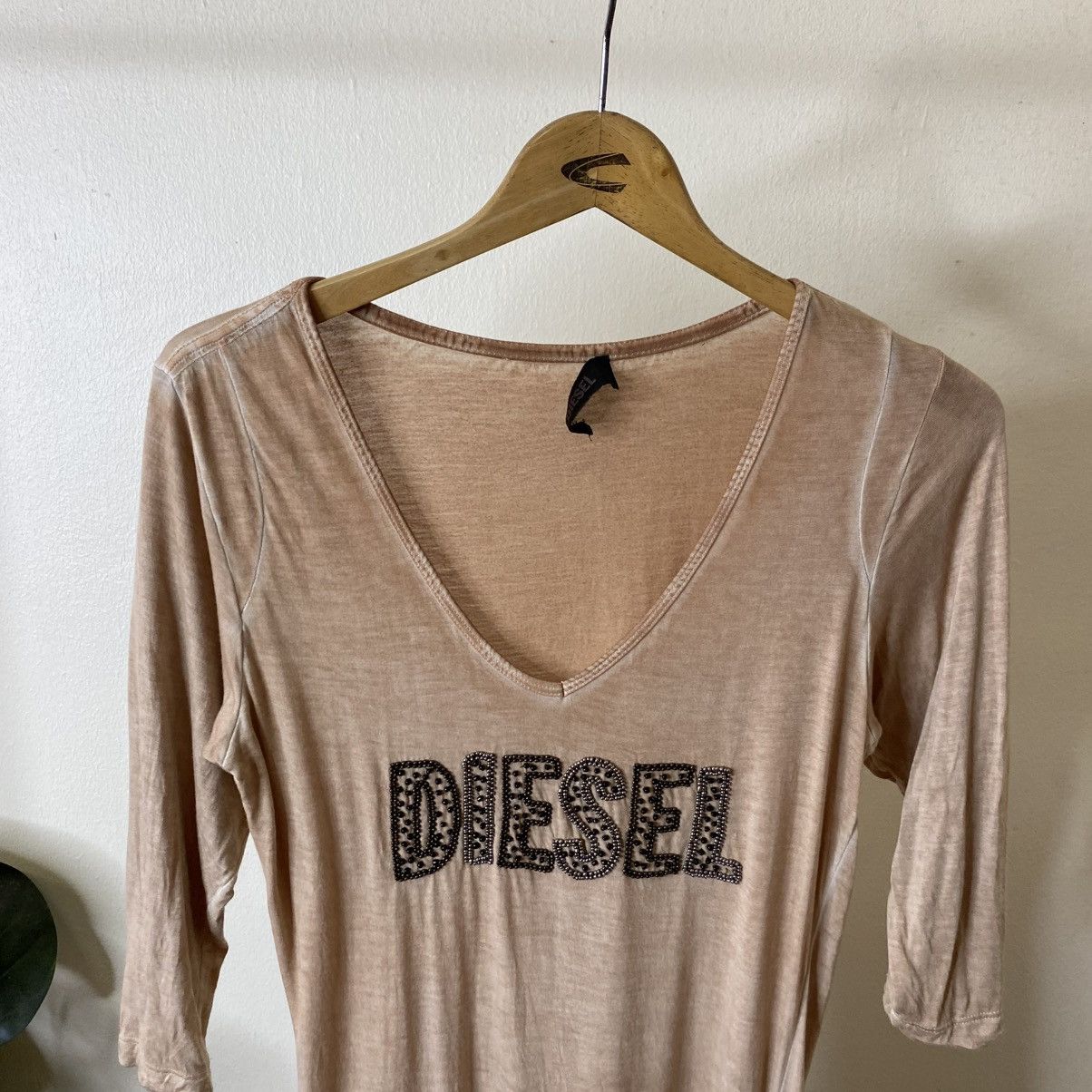 Diesel Vintage Y2K Diesel Beads Spell Out Avant Garde Women Ls Tee Size XS / US 0-2 / IT 36-38 - 2 Thumbnail