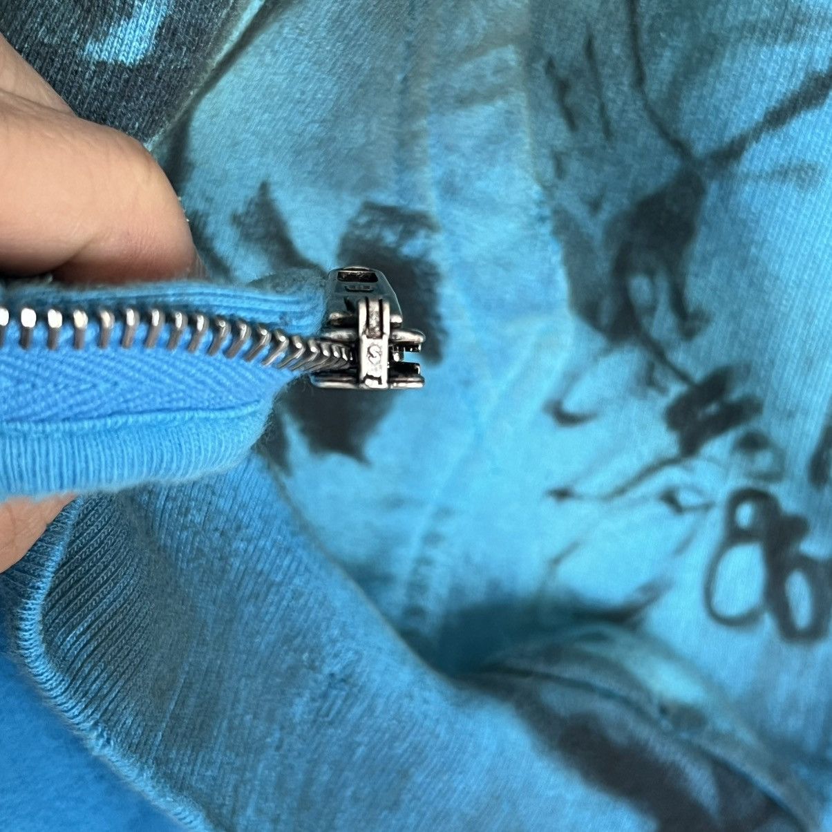 Balenciaga Balenciaga Skater Graffitti Hoodie Size US XXS / EU 40 - 9 Thumbnail