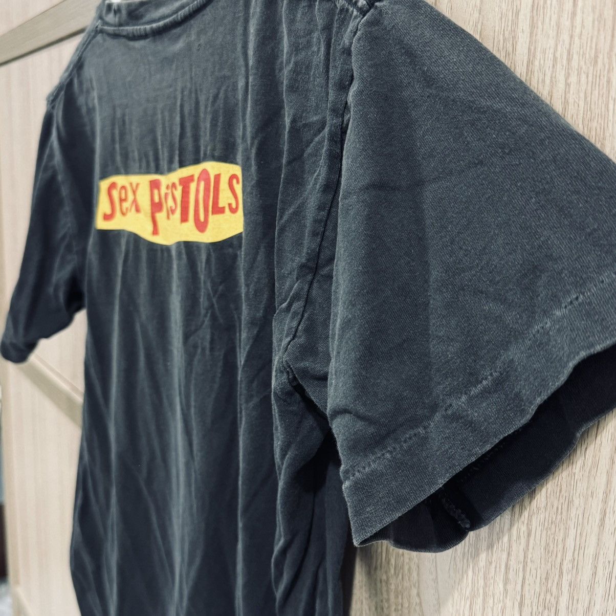 Band Tees Vintage Sex Pistol - Rock N Roll Swindle Size US S / EU 44-46 / 1 - 6 Thumbnail