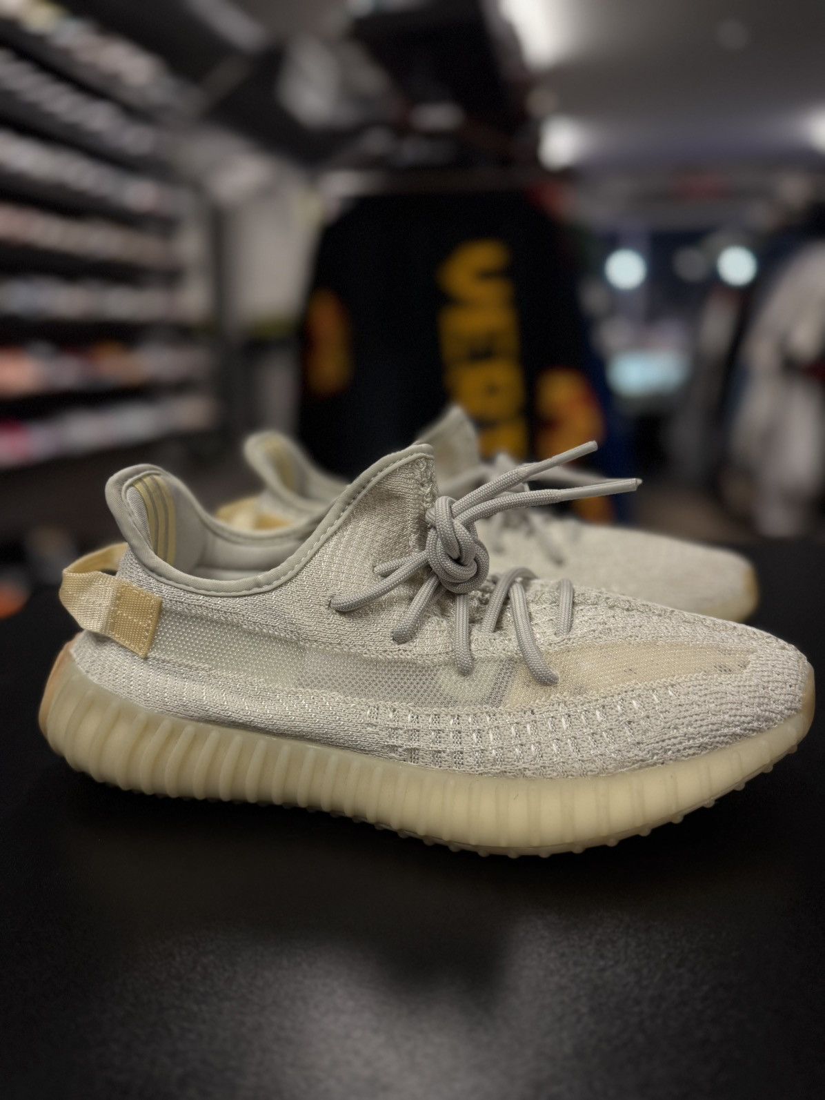 Adidas × Yeezy Yeezy 350 Light Color Changing Size 9 (NO BOX) Size US 9 / EU 42 - 2 Thumbnail