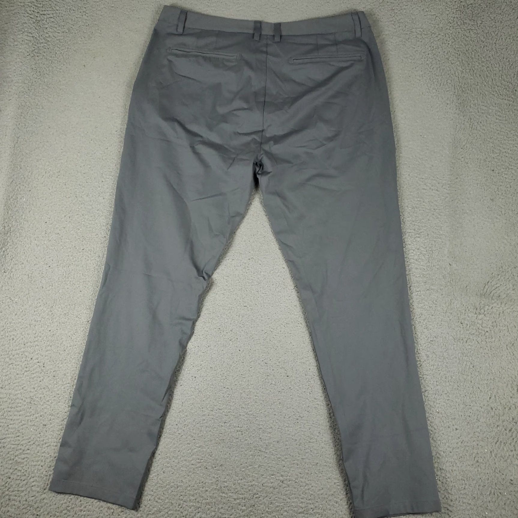 Rhone Rhone Mens Pants 40x32 Gray Flat Front Chino Trousers Regular 40 Inseam Black? No, Gray. Size US 40 / EU 56 - 7 Thumbnail
