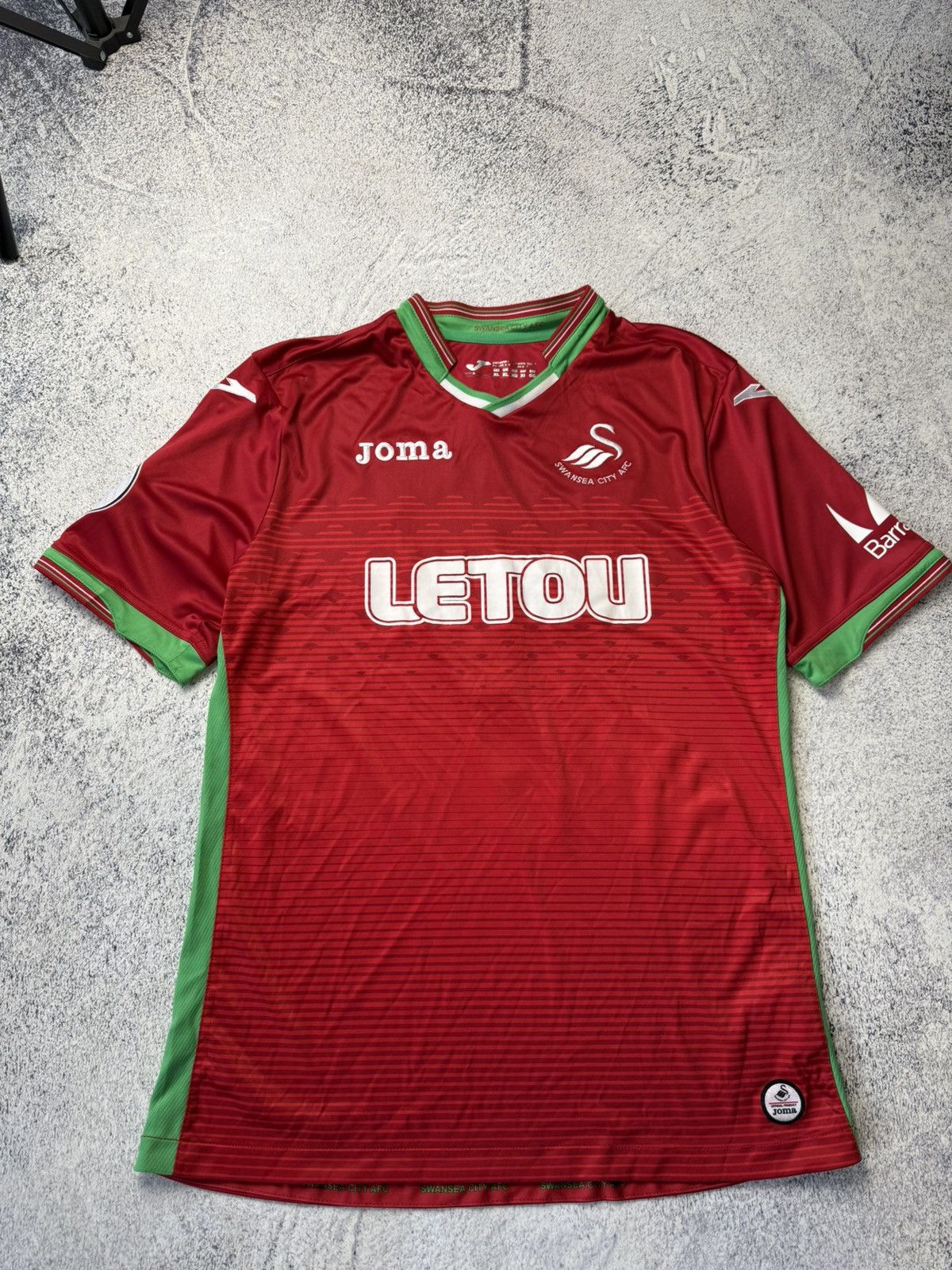 Vintage Mens FC SWANSEA CITY #7 Britton 2017 SOCCER FOOTBALL JERSEY Size US XL / EU 56 / 4 - 2 Thumbnail