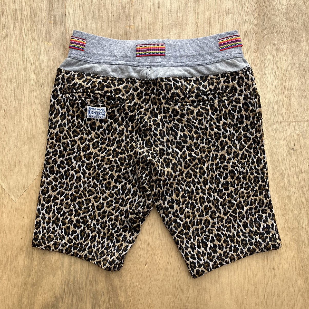 Japanese Brand WORK WEAR LOWBLOW KNUCKLE LEOPARD SHORT Size US 31 - 6 Thumbnail