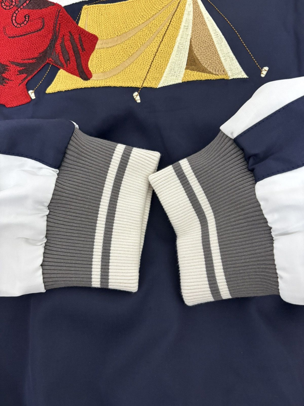 Moncler MONCLER GENIUS Mercedes-Benz by NIGO White Navy Reversible Size US L / EU 52-54 / 3 - 7 Thumbnail
