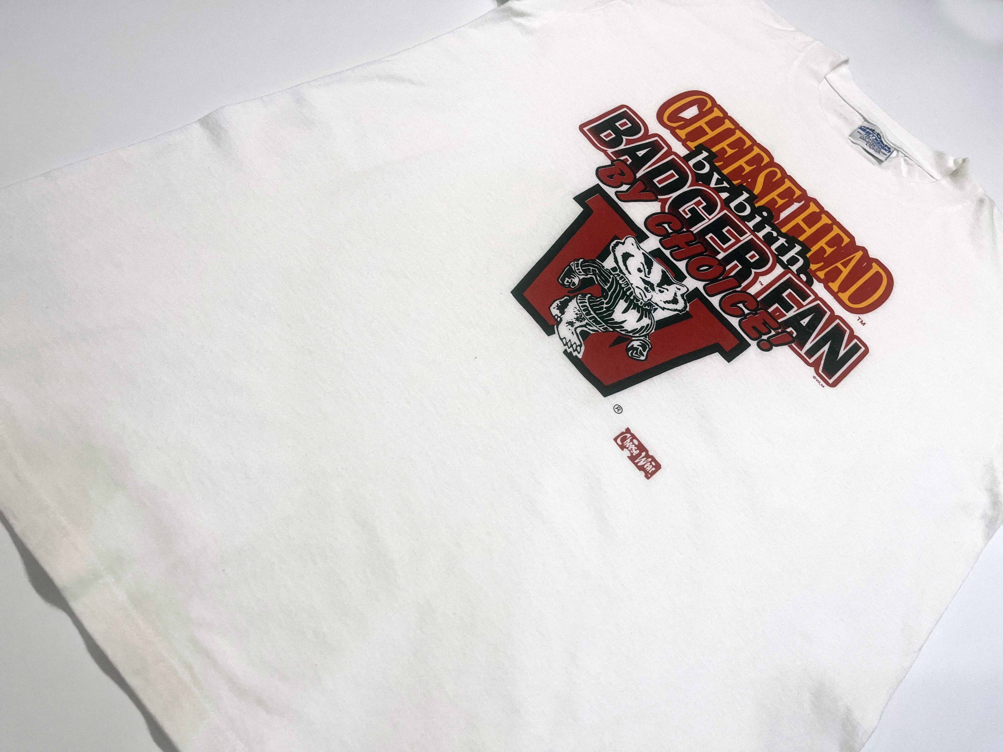 Gildan Vintage Gildan NCAA Wisconsin Badgers Football Fan T-Shirt Size US L / EU 52-54 / 3 - 4 Thumbnail