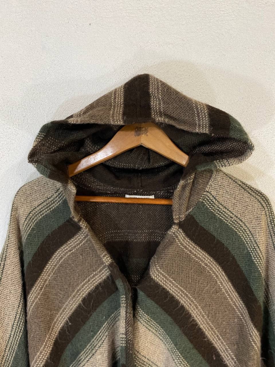 Japanese Brand clef de sol japanese brand poncho navajo style nice design Size ONE SIZE - 2 Thumbnail