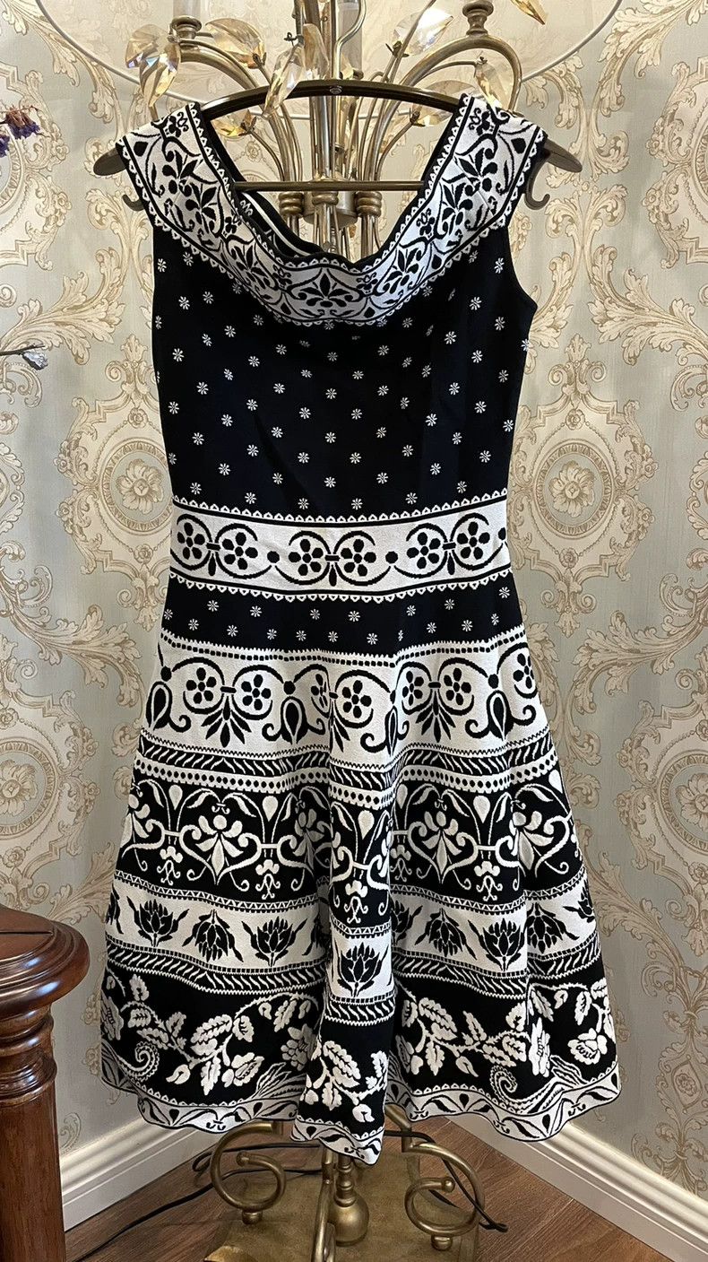 Alexander McQueen Alexander McQUEEN Jacquard dress 2505-Nextarrow Size S / US 4 / IT 40 - 2 Thumbnail