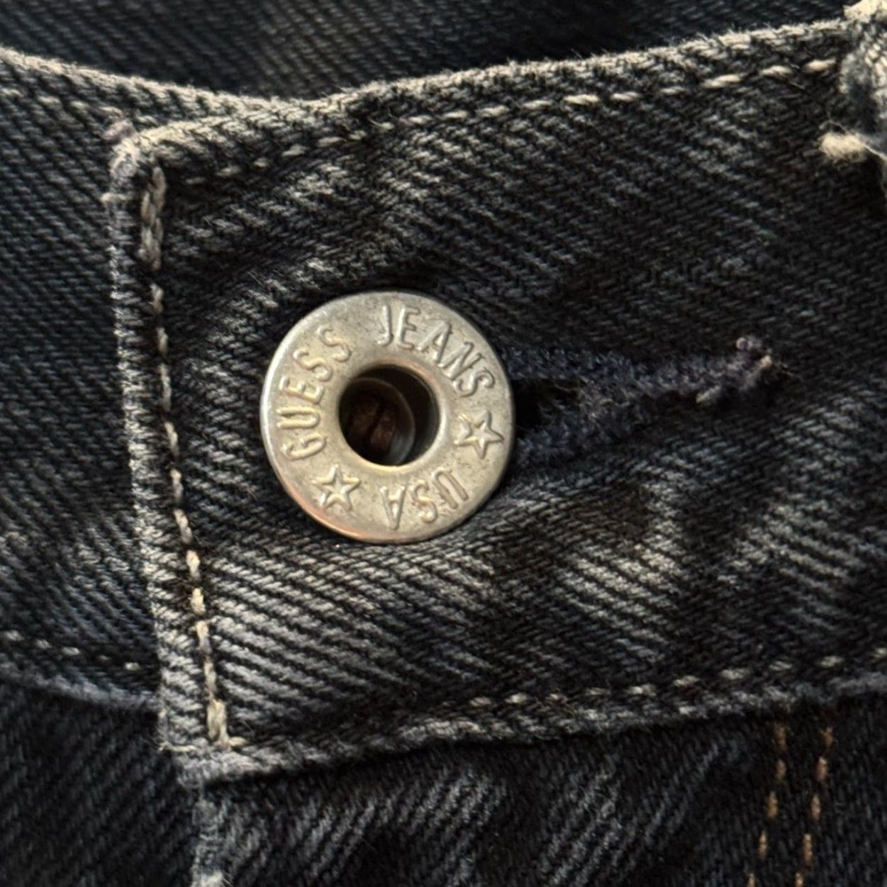 Guess Guess Jeans Denim Black Loose Baggy Raw Hem 90s 5-Pocket Mens 28x32 Jeans Regular Rise Mid Cotton Belted"} Size US 28 / EU 44 - 7 Thumbnail