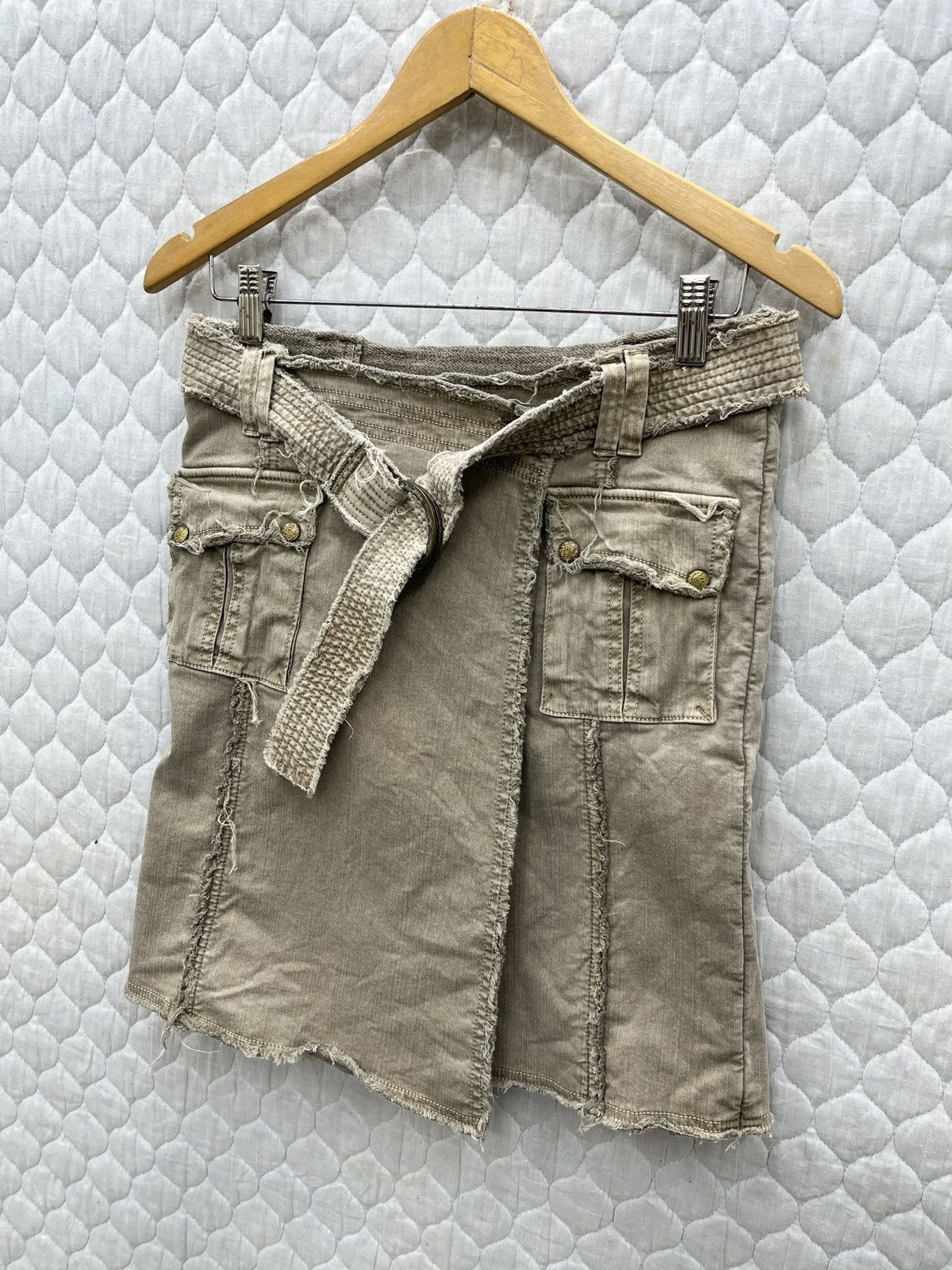 Japanese Brand 🔥🔥🔥ARCHIVE FLAMINGGO WRAP BELT SKIRTS Size 29" - 2 Thumbnail