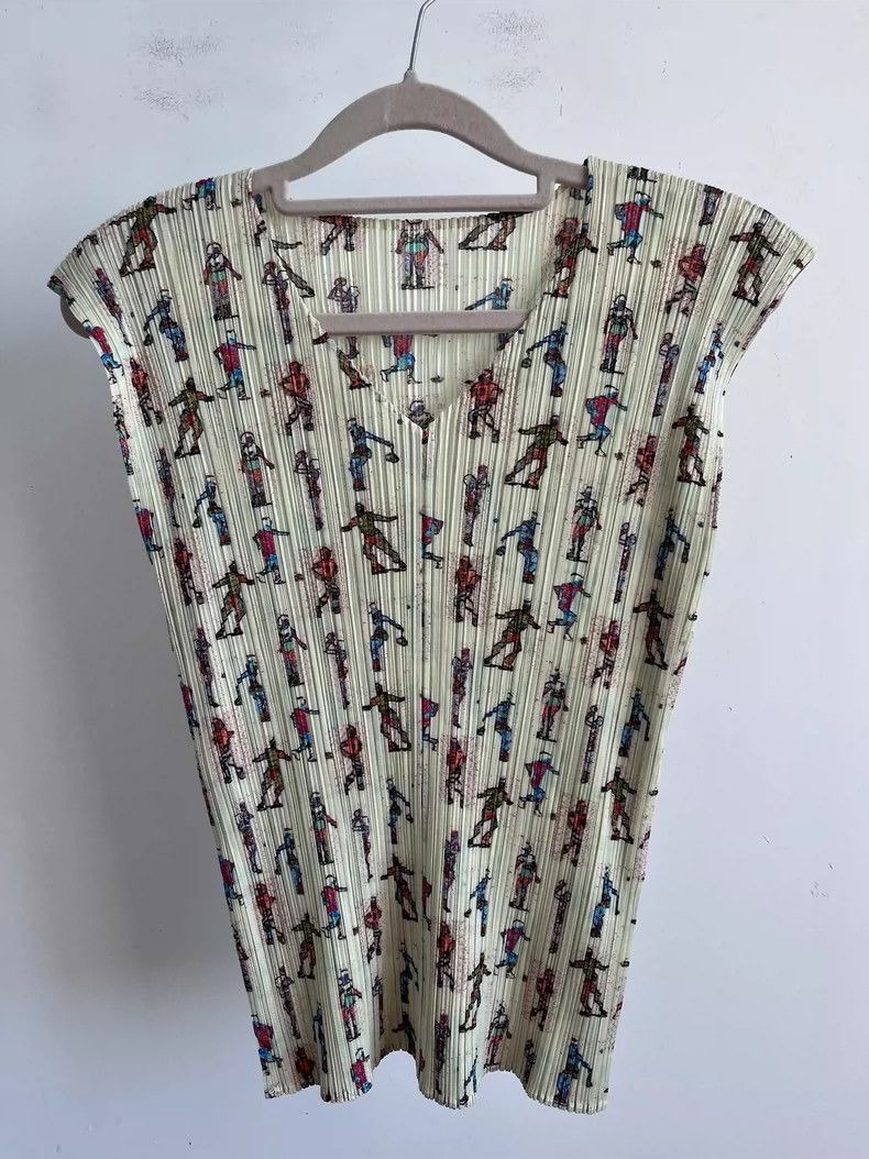 Issey Miyake Issey Miyake size:3 Sports Little Person vest Size S / US 4 / IT 40 - 1 Thumbnail