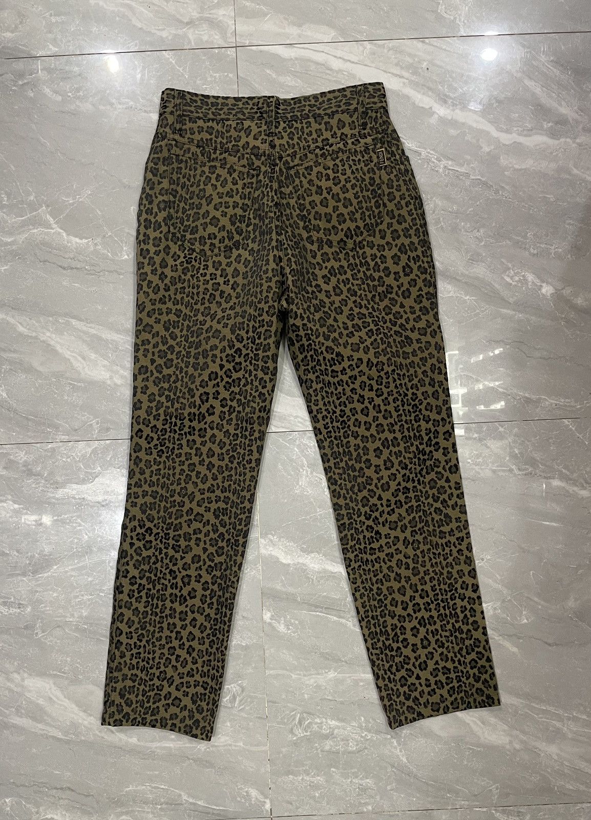 Fendi Vintage Fendi Leopard pants (authentic) Size 28" / US 6 / IT 42 - 1 Thumbnail