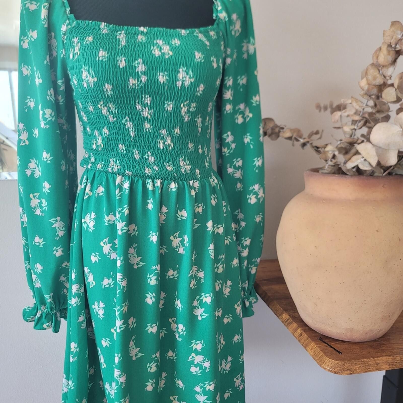 Lil Wayne WAYF Floral Long Sleeve Smocked Minidress ditsy floral Sz S Size S / US 4 / IT 40 - 4 Thumbnail