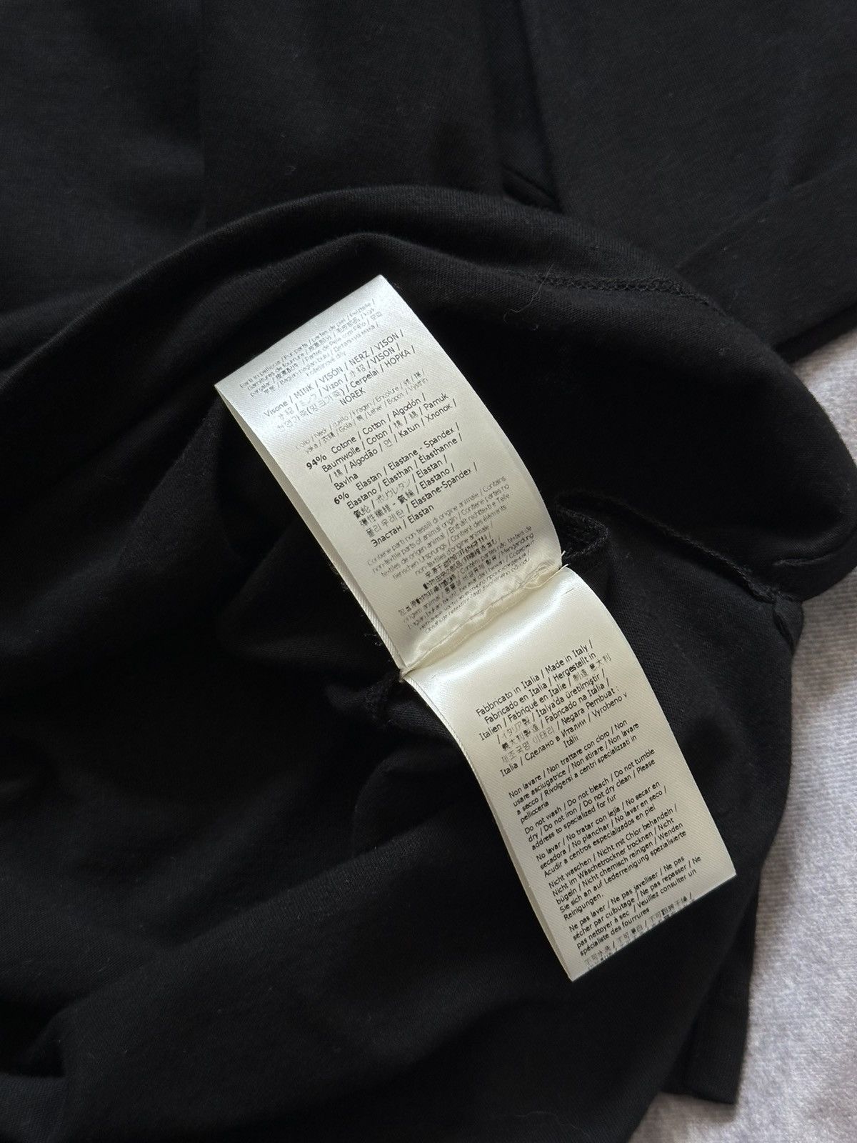 Fendi Fendi Fur Logo Black Mens T-Shirt Tee Size M Size US M / EU 48-50 / 2 - 13 Thumbnail