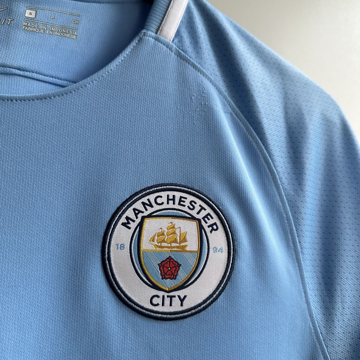Nike NIKE FC MANCHESTER CITY 2017/18 SOCCER JERSEY FOOTBALL SHIRT Size US S / EU 44-46 / 1 - 4 Thumbnail