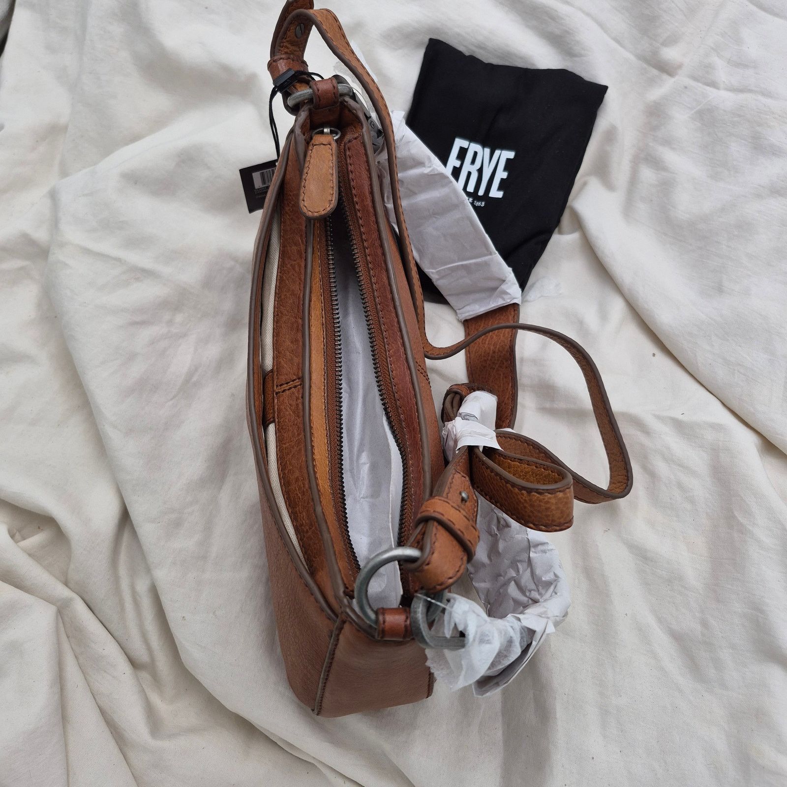 Frye NEW Frye Claire shoulder bag purse handbag crafted leather Size ONE SIZE - 8 Thumbnail