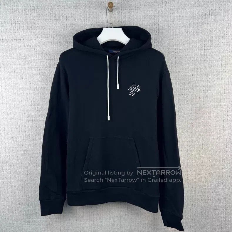 Louis Vuitton Louis Vuitton Pin Letter Logo Embroidered Long Sleeve Hood Size US L / EU 52-54 / 3 - 1 Thumbnail