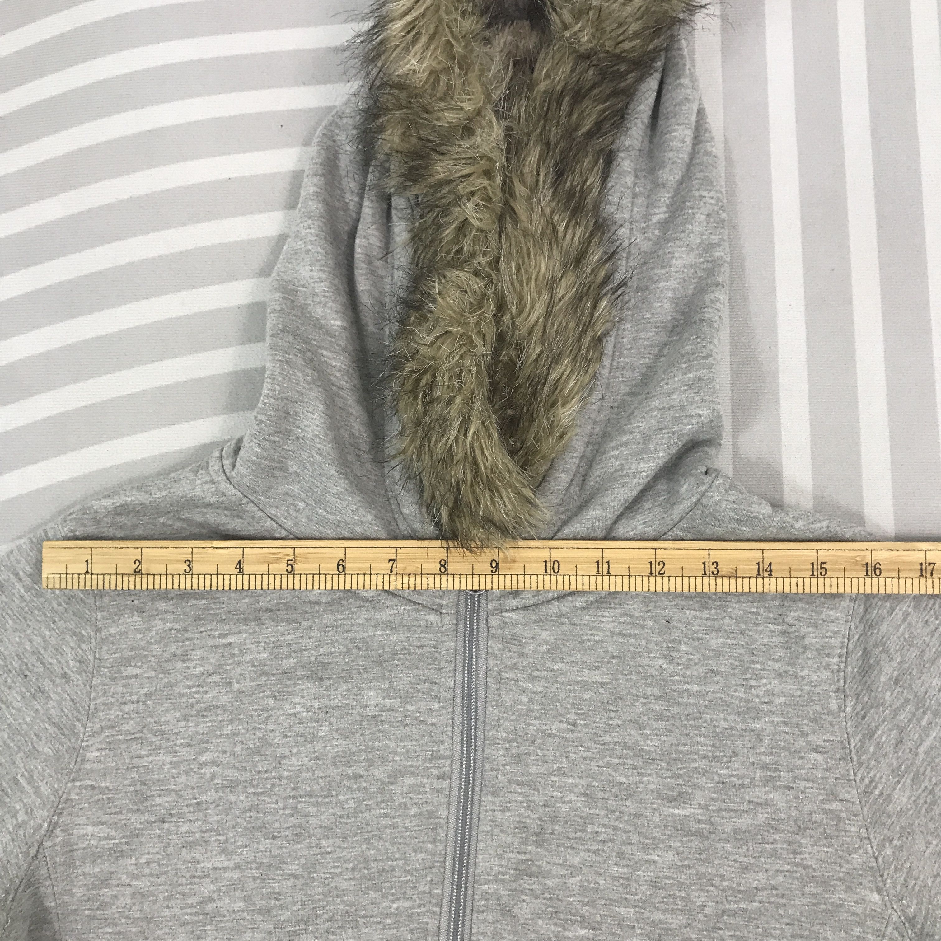Japanese Brand × Vintage Vintage Japanese Brand style Fur hoodie Jacket Size US XL / EU 56 / 4 - 5 Thumbnail