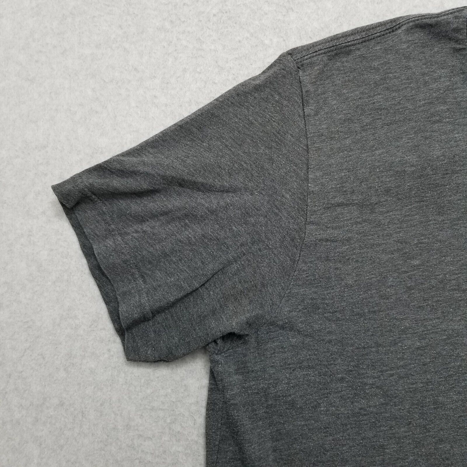 Volcom Volcom Shirt Mens Large Gray Short Sleeve Crew Neck Logo Size US L / EU 52-54 / 3 - 2 Thumbnail