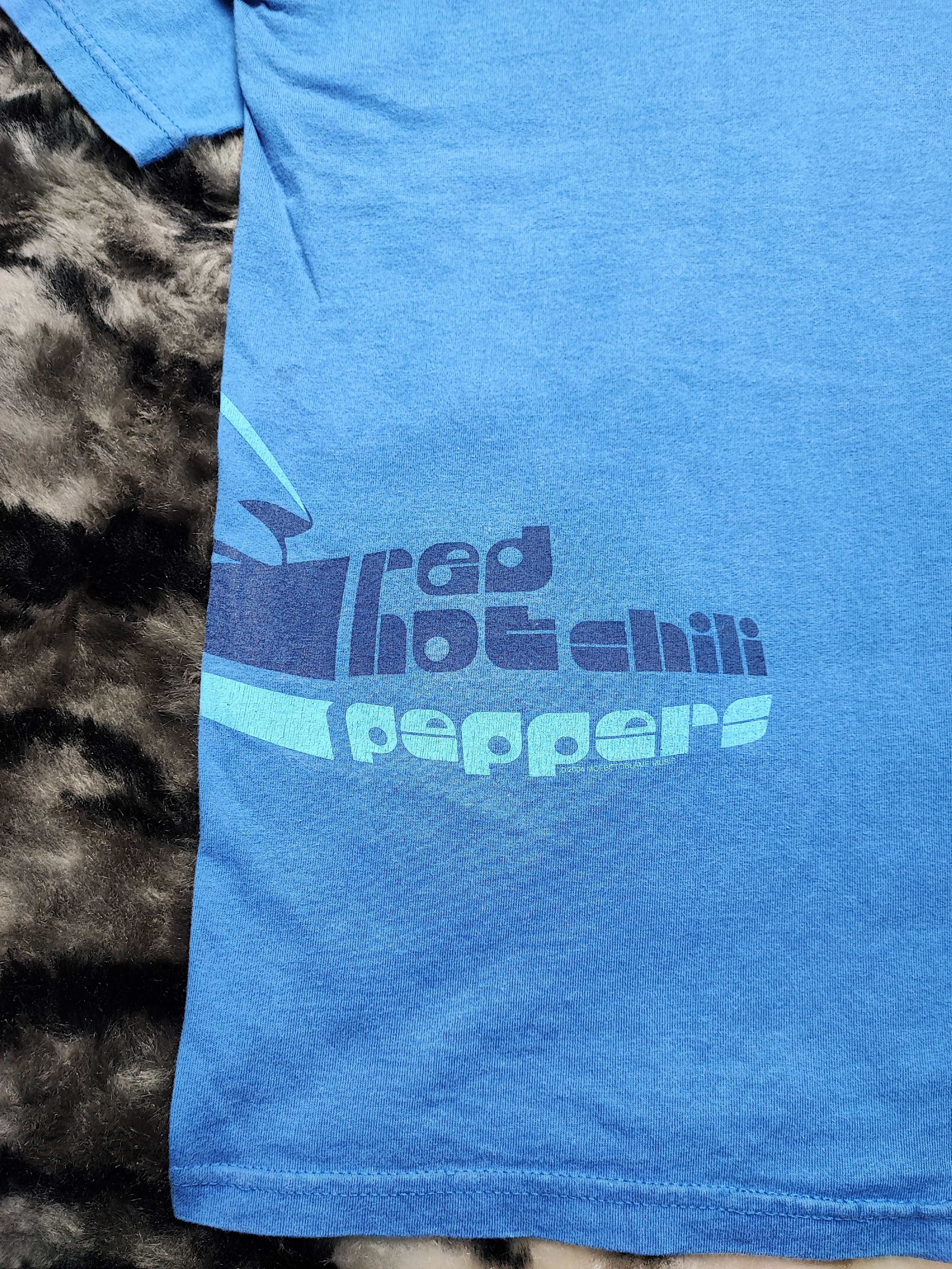 Band Tees Red Hot Chill Pepers Girl Surf Vintage Y2k Hook-Ups Size US L / EU 52-54 / 3 - 16 Thumbnail