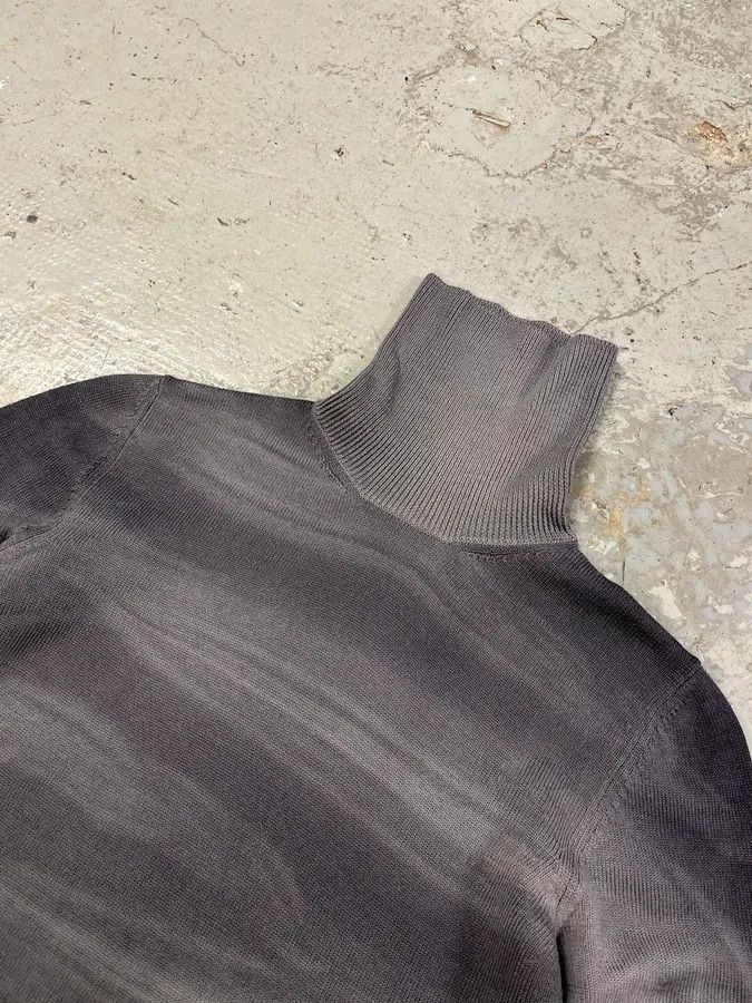 Prada 2000s Prada Faded Grey Turtleneck Size US M / EU 48-50 / 2 - 7 Thumbnail