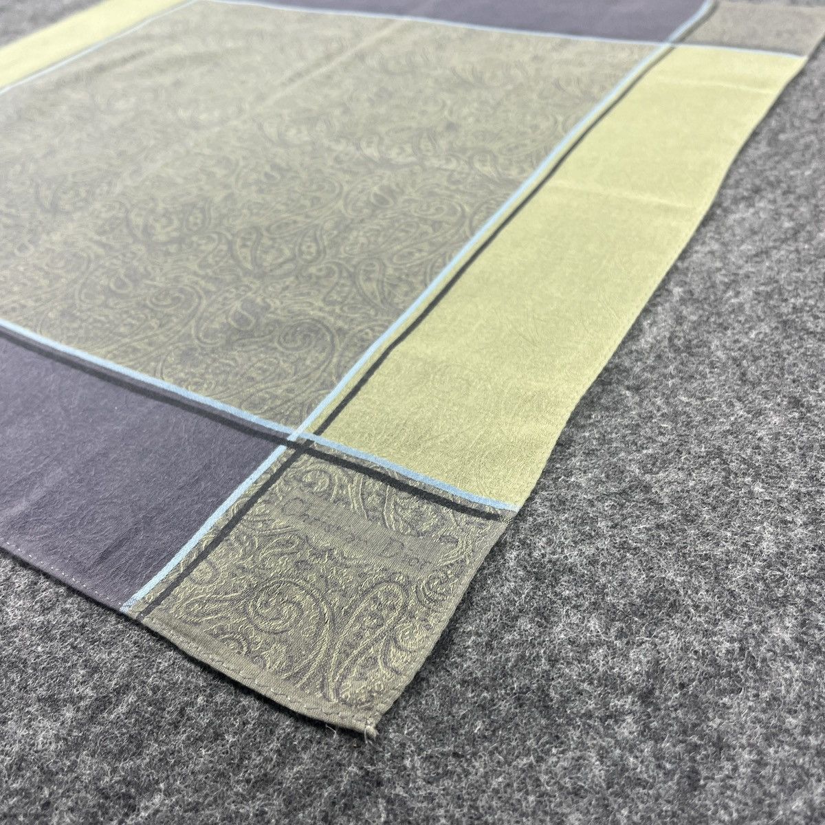 Vintage Christian Dior Handkerchief / Bandana / Neckerchief B250 Size ONE SIZE - 5 Thumbnail