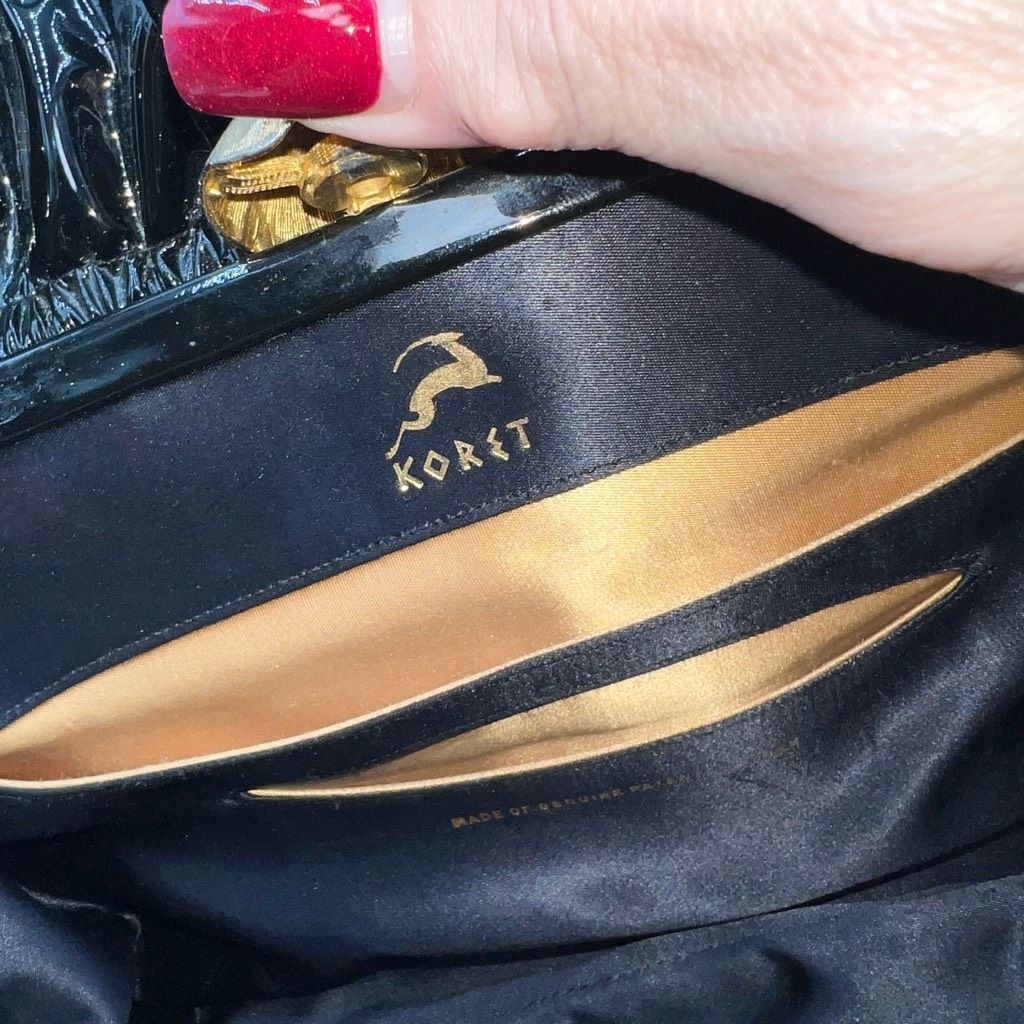 Other Koret Vintage Patent Leather Three Compartment Gold Tome Rosebud Snap Close Handbag Size ONE SIZE - 9 Thumbnail