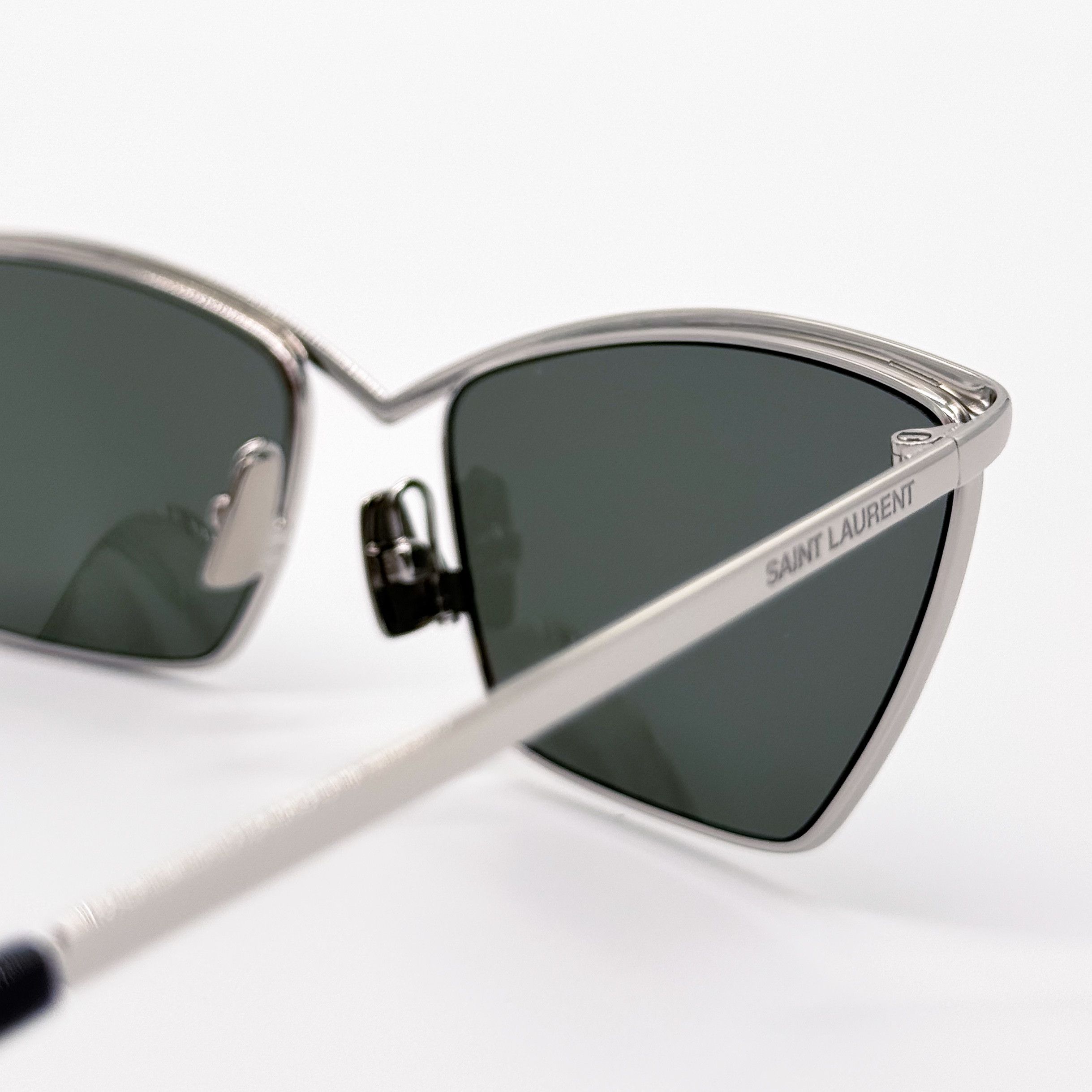 Saint Laurent Paris NEW SAINT LAURENT SL637 002 SUNGLASSES WOMEN SL 637 002 Size ONE SIZE - 6 Thumbnail