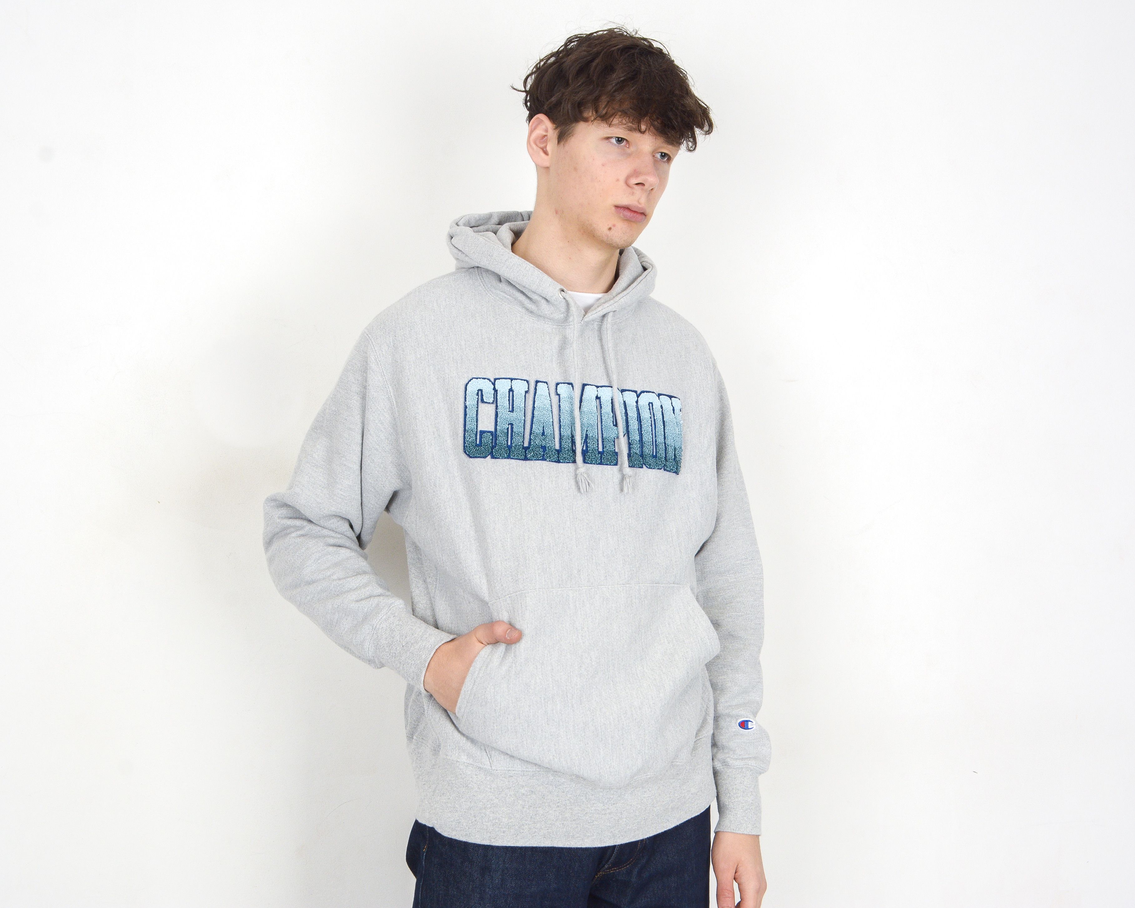 Champion Reverse Weave L Hoodie Spellout Sweatshirt Jumper Sweater Size US L / EU 52-54 / 3 - 5 Thumbnail