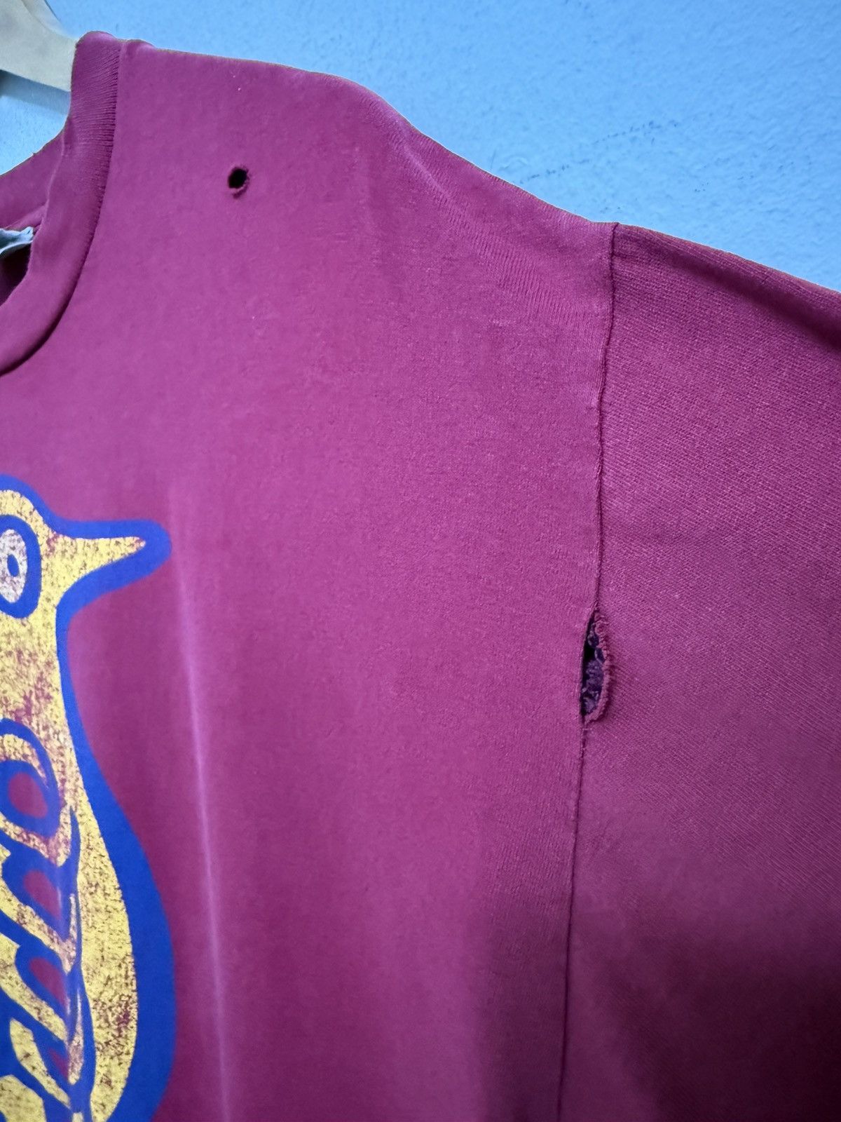 Vintage Vintage 1991 OG Insane Penguin Spring Original Artwork Tee Size US XL / EU 56 / 4 - 3 Thumbnail