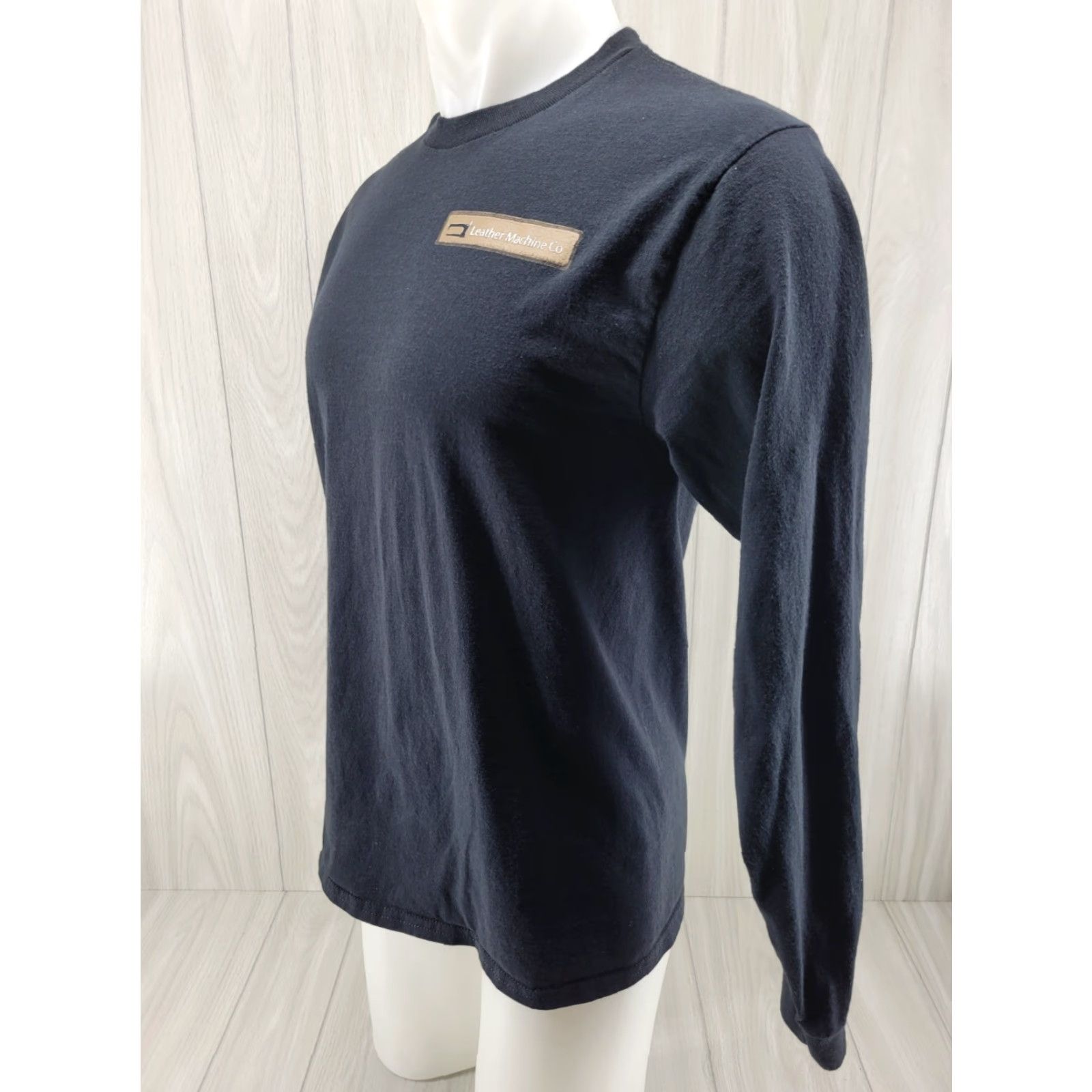 Gildan VINTAGE Leather Machine Company Cotton Long Sleeve Graphic Black Shirt Size Medium Size US M / EU 48-50 / 2 - 3 Thumbnail