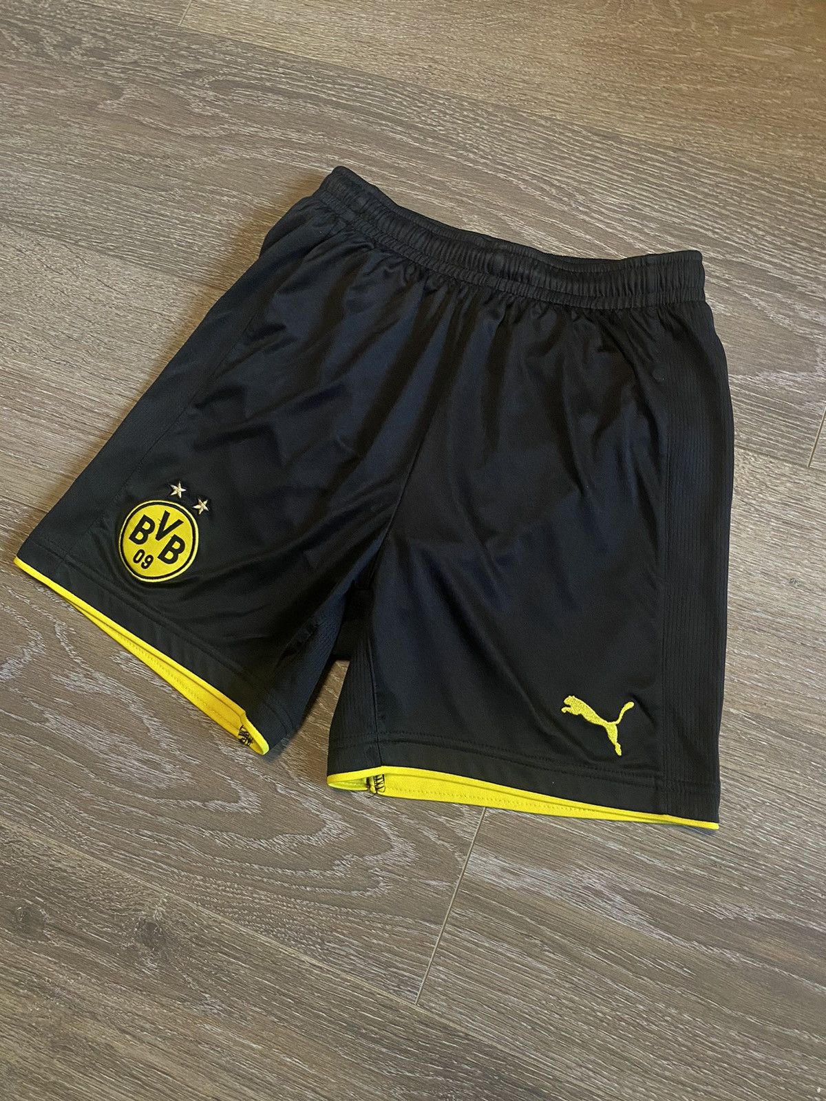 Puma × Vintage Vintage Borussia Dortmund 2017/2018 Away KIDS Size L Size US L / EU 52-54 / 3 - 19 Thumbnail